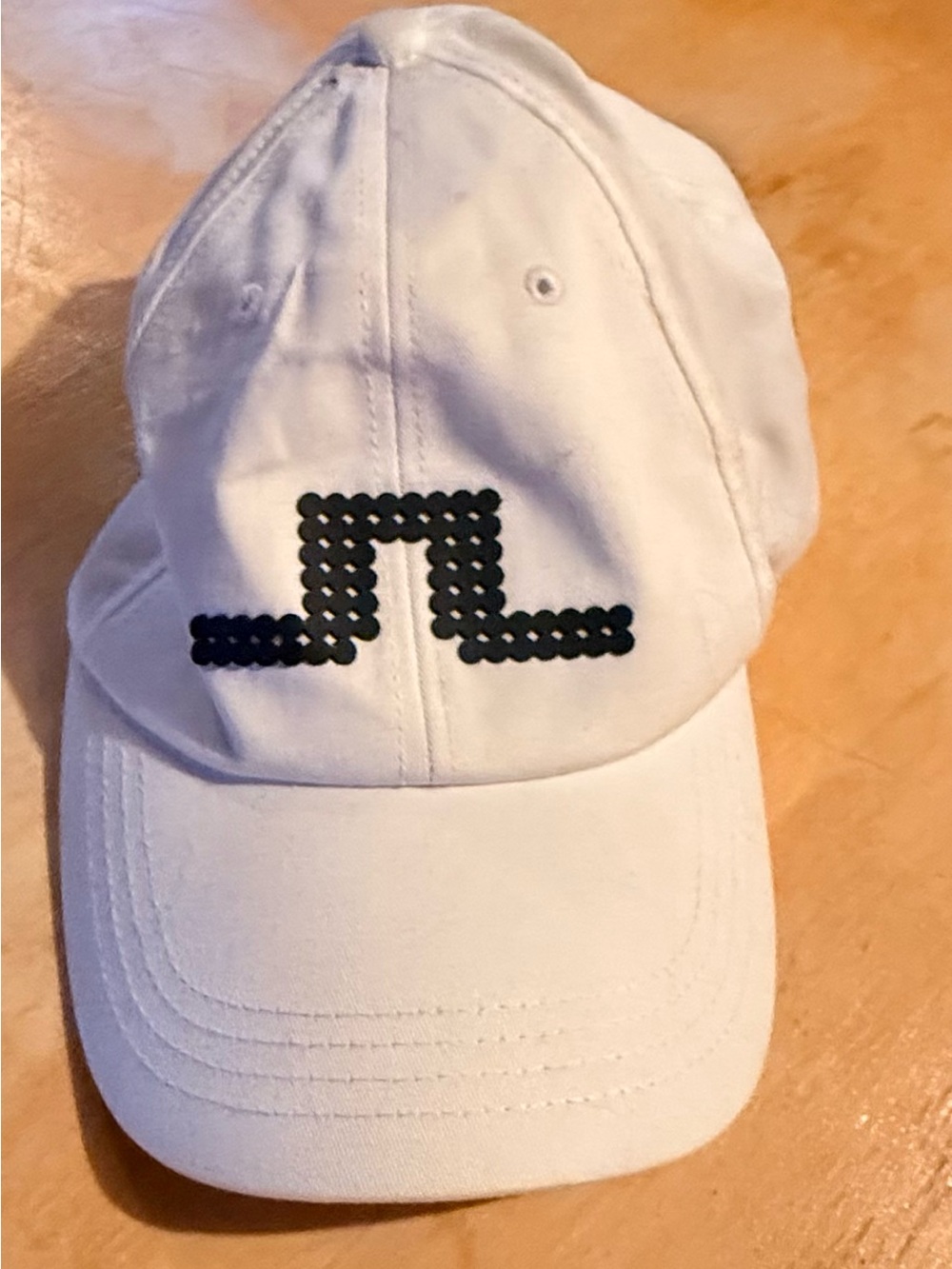Y2K Vintage J. Lindberg White Baseball Cap with Black Accent